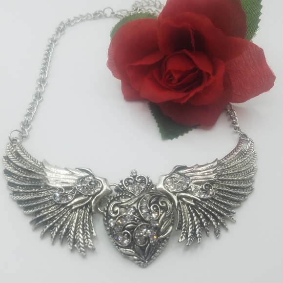 WINGS HEART RHINESTONE NECKLACE AND EARRING SET - Picture 6 of 7